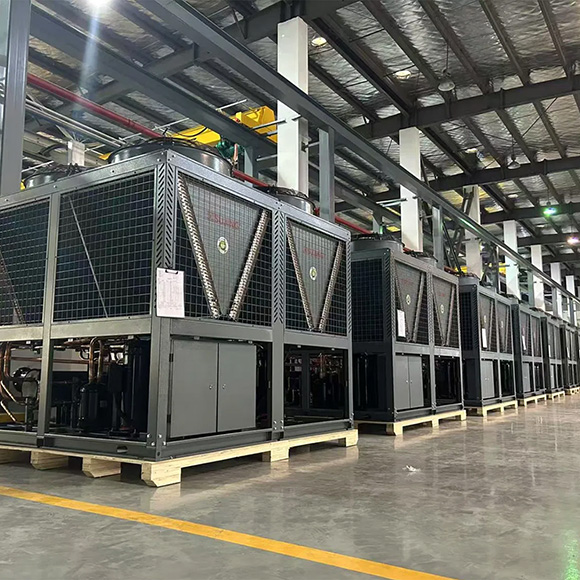 Чиллеры на складе